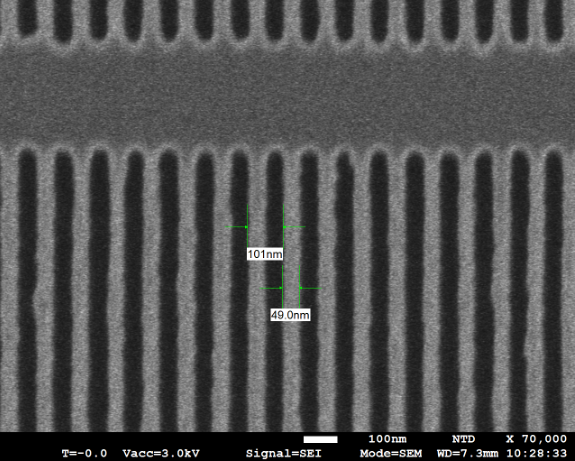 High-resolution SEM micrograph of nanoscale freestanding transmission grating structures